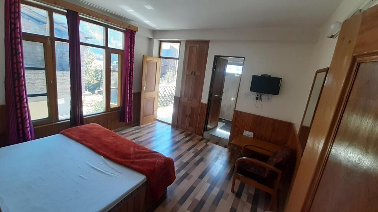Hadimba Regency Hostel Manali  Exterior photo